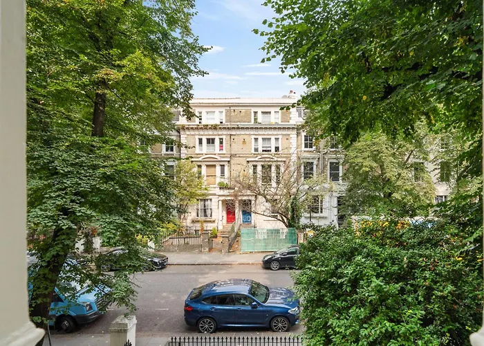 House Of Cambridge Gardens In Notting Hill