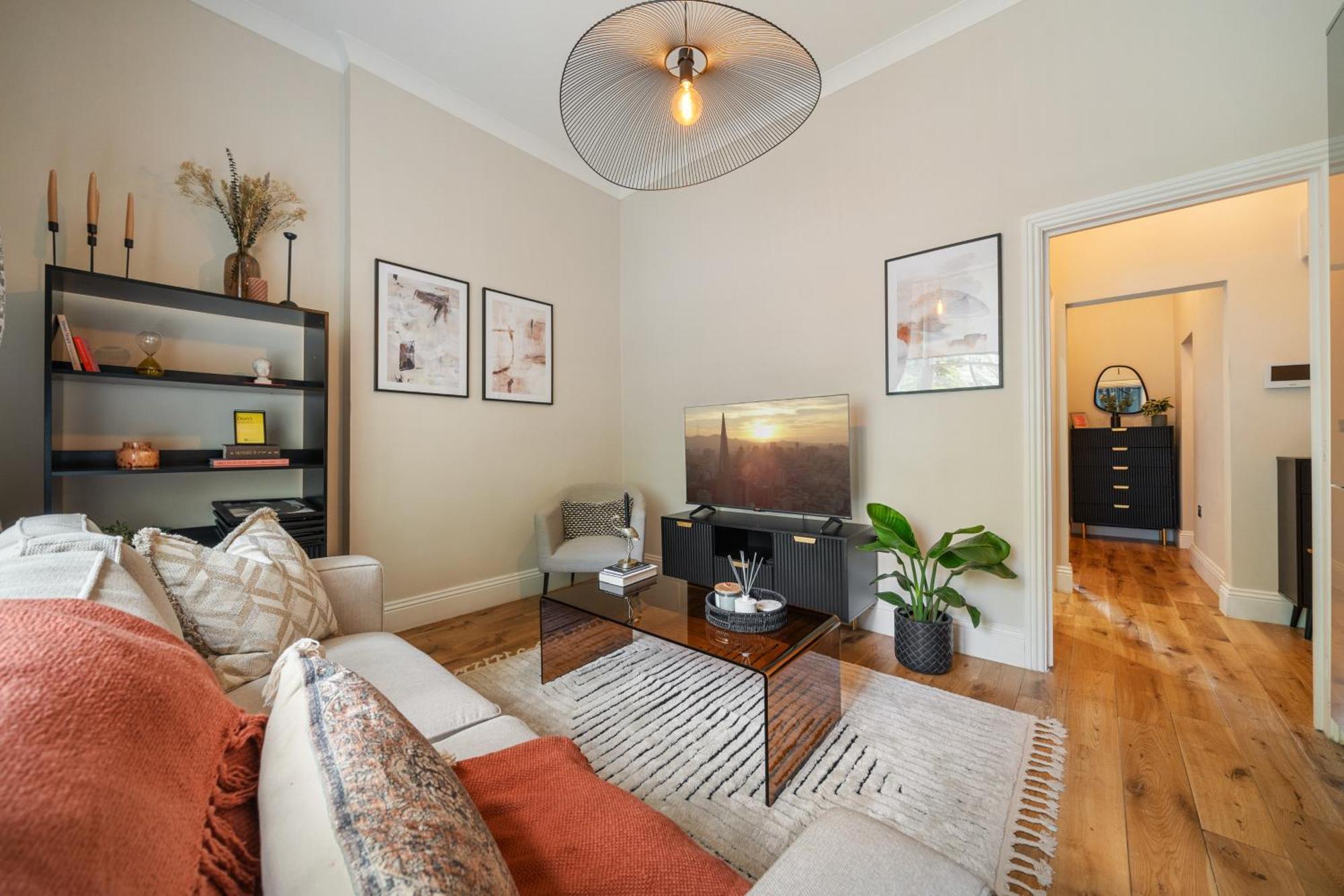 Apartment House Of Cambridge Gardens In Notting Hill London