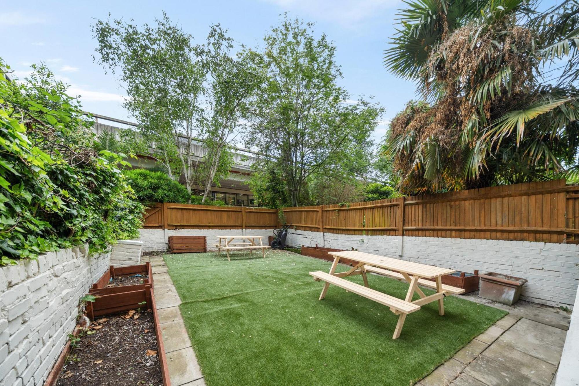 House Of Cambridge Gardens In Notting Hill *
