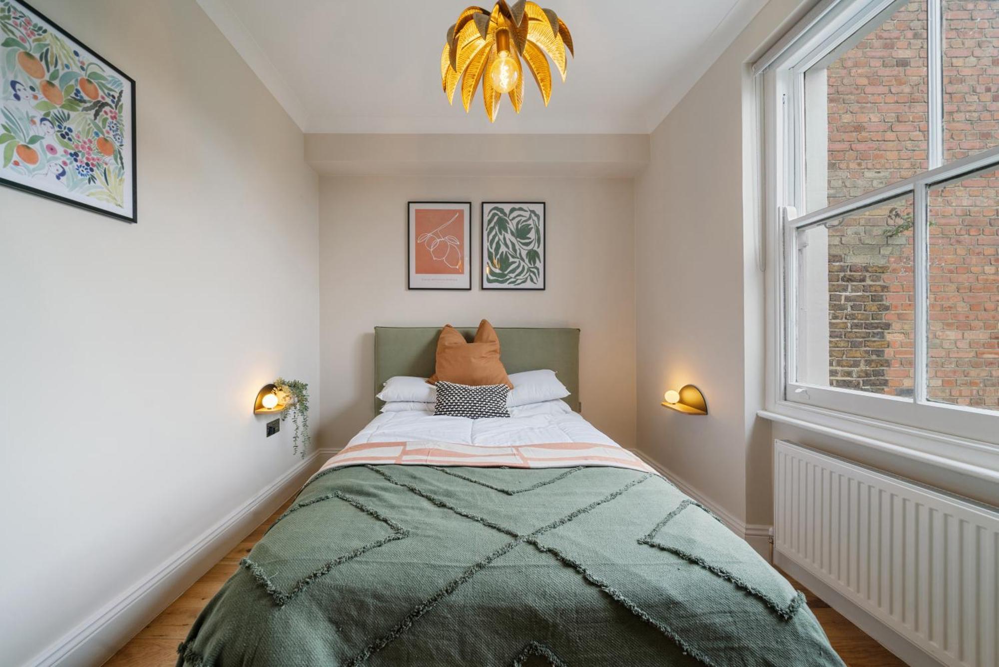 Apartment House Of Cambridge Gardens In Notting Hill *