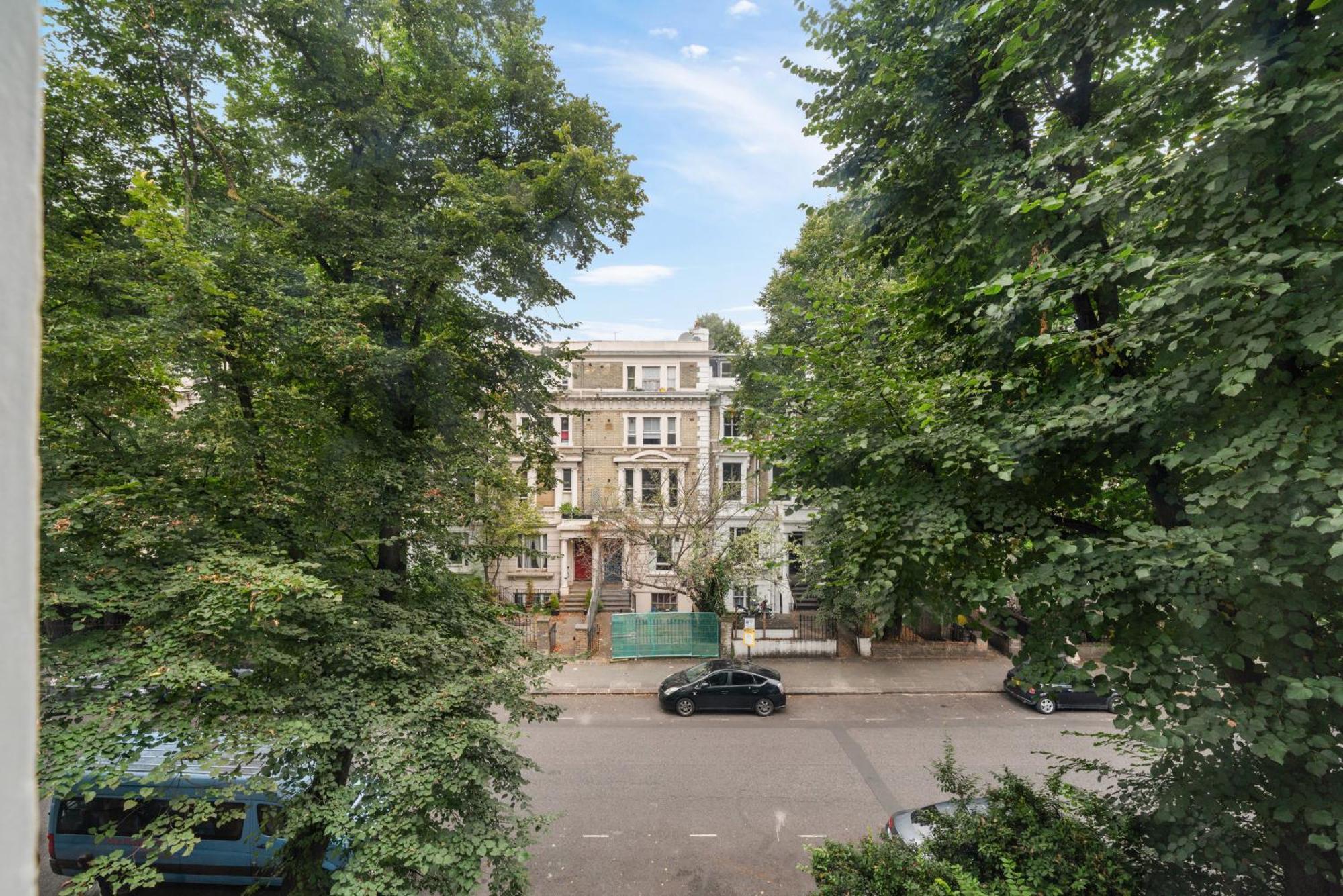 House Of Cambridge Gardens In Notting Hill London